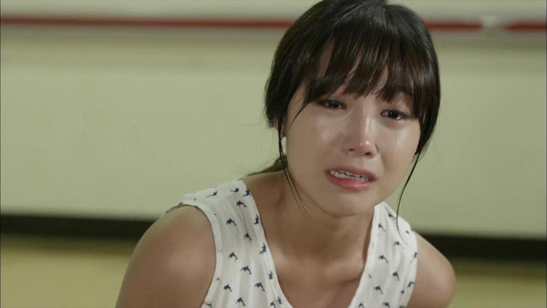 Người vợ muốn ly dị nhưng vì thương các con khiến chị chần chừ chưa quyết định. Ảnh minh họa.