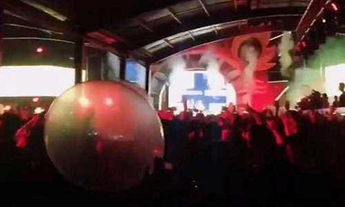 7 thanh niên chết và nhiều người nhập viện vì chơi ma túy trong đêm nhạc Du hành tới mặt trăng.