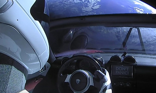 Hình ảnh cuối cùng Tesla Roadster chụp từ vũ trụ. Ảnh: SpaceX.