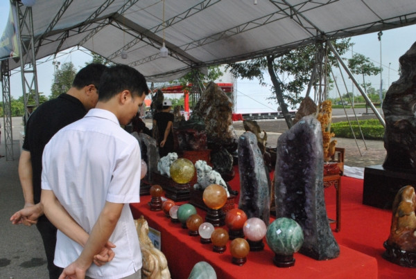 BST da quy doc, la gia hang tram ty chua tung xuat hien o VN