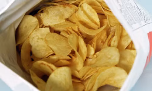 Khi ni tơ bên trong gói bim bim cũng giúp kéo dài tối đa “hạn sử dụng” của một gói bim bim.