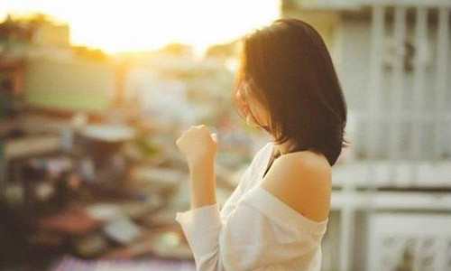 Việc đặt hạnh phúc của mình vào tay đàn ông, cho đàn ông quyền định đoạt đời mình thì sao bạn có thể làm chủ hạnh phúc được - Ảnh minh họa: Internet