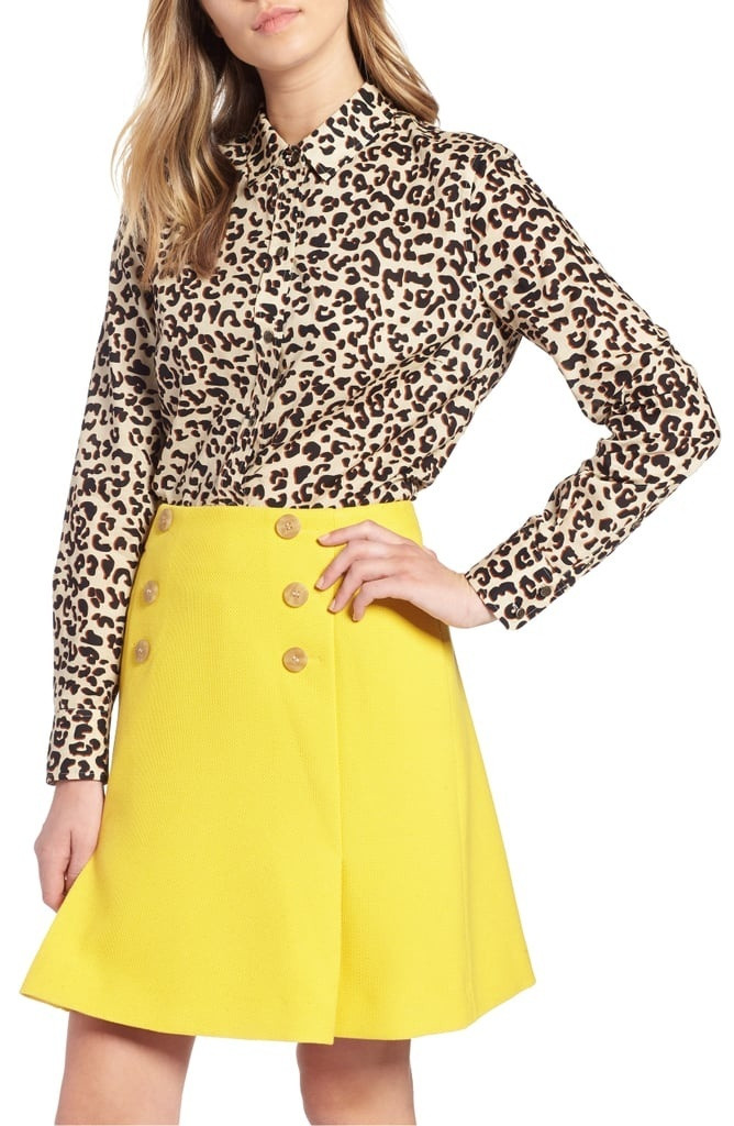 Áo sơ mi voan Đây là item không thể thiếu trong tủ đồ thời trang của nàng công sở. Áo sơ mi voan vừa mang lại cảm giác mát mẻ, thoải mái vừa đem đến cho cho bạn gái diện mạo nhẹ nhàng, nữ tính.