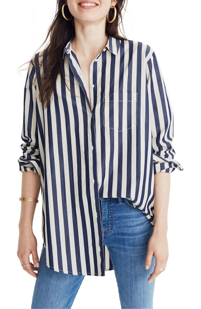 Áo sơ mi dài thắt ngang lưng Bạn gái công sở không thể bỏ qua chiếc áo sơ mi dài thắt ngang lưng đầy cá tính này. Bạn có thể phối cùng quần jeans, quần vải hay váy bó sát đều phù hợp.