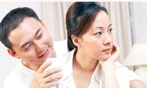 Tôi giận chồng vì ra ngủ với bố. Ảnh internet