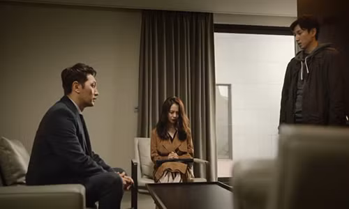 Bi an ve cuoc goi nac danh trong lan nguoi chong di cong tac