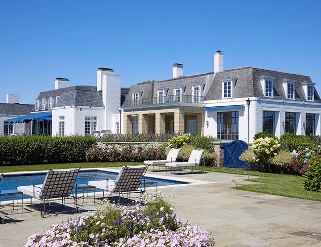 Nếu nó được bán với giá hiện tại, Jule Pond sẽ là ngôi nhà đắt nhất từng đổi chủ ở Mỹ, vượt qua một căn nhà khác ở East Hampton được bán với giá 147 triệu USD vào năm 2014.