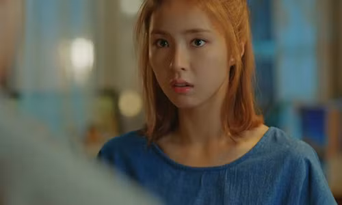 Chồng cô thề thốt rằng anh ta bị lừa, bị dọa phải cưới người khác để bảo vệ vợ con.