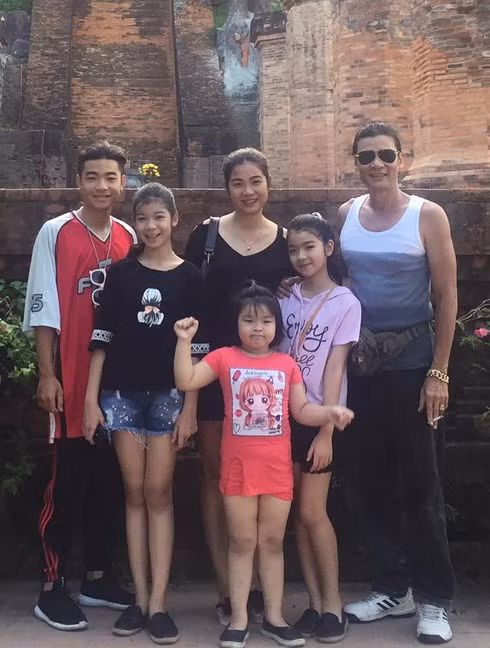 Vo Hoai Nam ke chuyen tan vo khong tien, khong hoa-Hinh-3