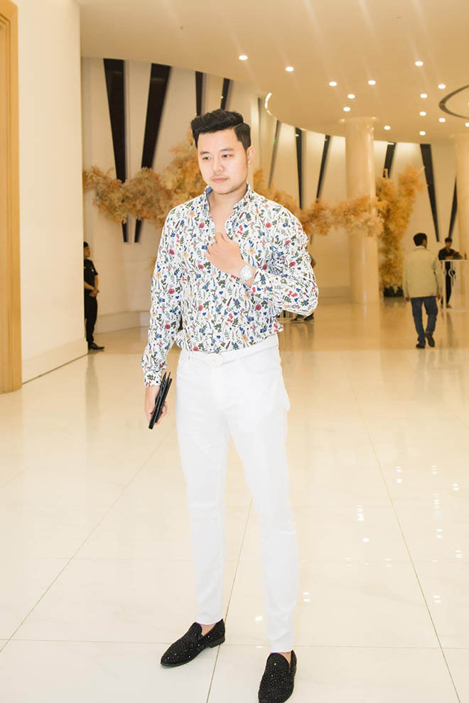 Hau chia tay nguoi tinh ty phu, Vu Hoang Viet gio song ra sao?-Hinh-3