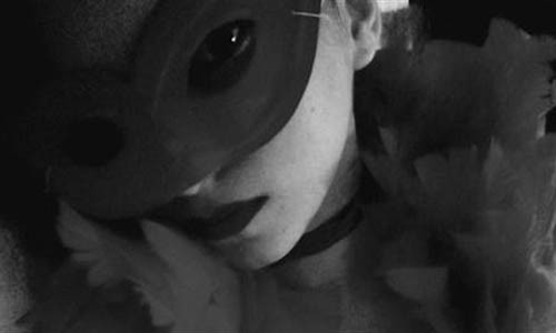 Rosalie Pinho (hiện tại vẫn muốn giấu mặt)