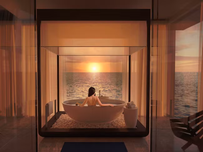 Ngoài 2 phòng ngủ, tầng trên còn có một phòng tắm với bồn tắm nhìn ra biển. Không chỉ vậy, từ villa này, du khách có thể gọi quản gia, đầu bếp, huấn luyện viên thể hình, dịch vụ spa và môtô nước.