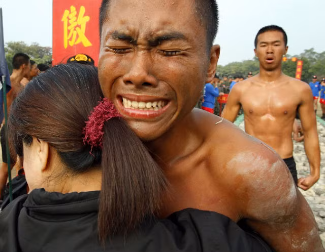 Và sau khi trải qua phần thi, dù đạt hay không, nhiều người đã khóc.