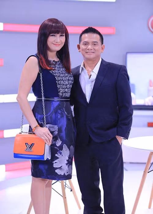 Hiền Mai và ông xã hạnh phúc trong cuộc hôn nhân muộn.