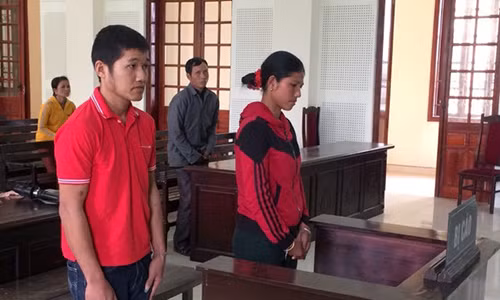 Bị cáo Thôn và Sân đã khai nhận toàn bộ hành vi phạm tội của mình.