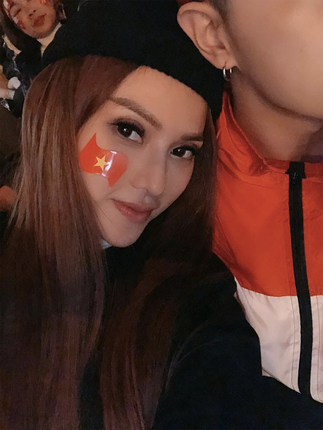 Thu Thuy bi phat hien da co tinh moi sau ly hon?