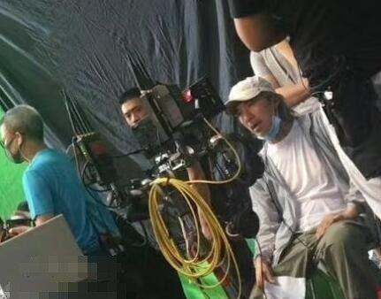 Khó nhận ra hình ảnh nam diễn viên khỏe mạnh sung sức ngày nào.