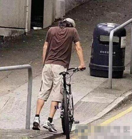 Châu Tinh Trì thường xuyên đạp xe để duy trì sức khỏe.