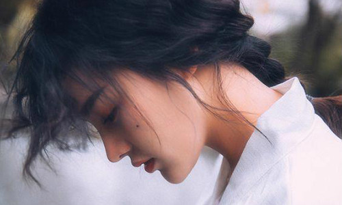 Anh chưa từng thấy dáng vẻ em một mình chăm con những tháng ngày anh ngược xuôi với chí đàn ông - Ảnh minh họa: Internet