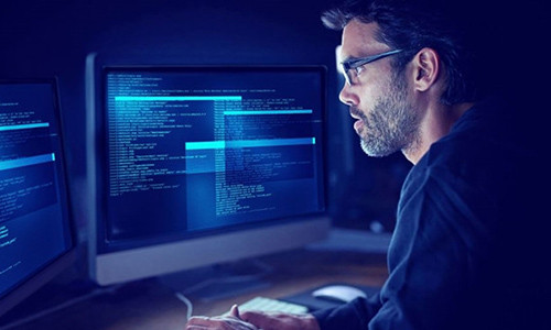 Darkweb là "chợ đầu mối" của thông tin cá nhân. Ảnh: Experian.