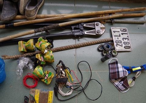 Đồ nghề các đối tượng sử dụng để trộm chó.