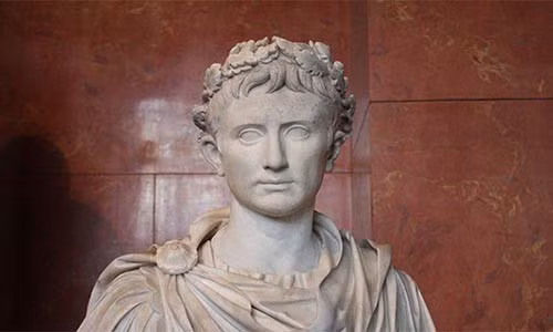 Bao chua dien cuong va truy lac nhat de che La Ma la ai?