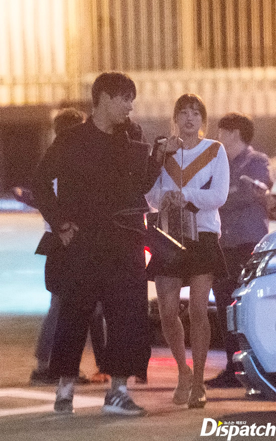 Choi Jong Hoon (FT.Island) - Son Yeon Jae: Ngày 14/6/2017, trang tin Dispatch công bố hình ảnh hẹn hò của trưởng nhóm FT.Island và "tiên nữ thể dục" Son Yeon Jae. Hai người nhận được nhiều ý kiến trái chiều khi xác nhận mối quan hệ tình cảm. Phần lớn ý kiến cho rằng nam thần tượng không "xứng" với cô gái vàng của thể dục dụng cụ Hàn Quốc.