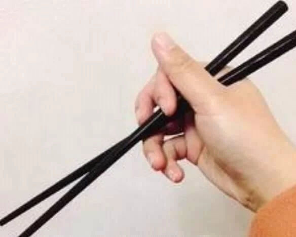 Cach cam dua cung co the bat mi ve cuoc song sau hon nhan-Hinh-4