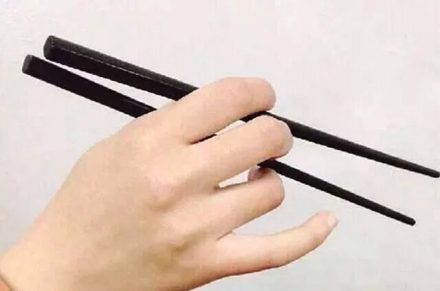 Cach cam dua cung co the bat mi ve cuoc song sau hon nhan