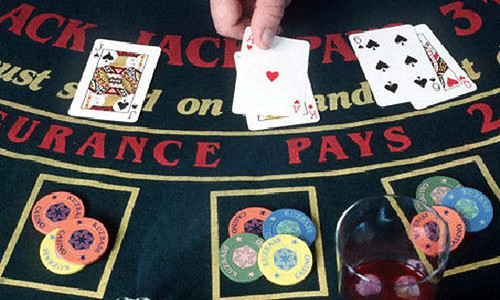 Nam Cam: To chuc lien minh co bac bip “hut mau” ca than tinh