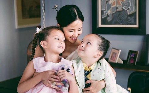 Diva Hong Nhung dau kho sau on ao ly hon chong Tay-Hinh-2