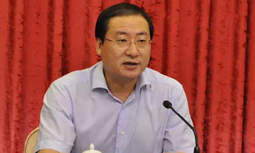 Lãnh Tân Sinh khi còn đương chức.