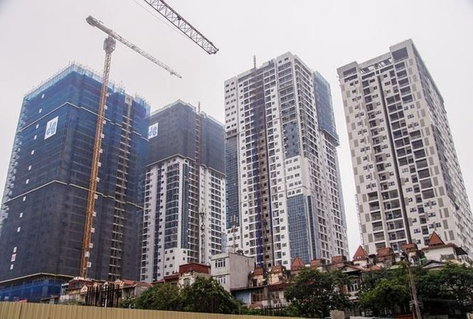 Các chuyên gia Quy hoạch cho rằng, đường rộng 6m ‘nhồi’ hơn 20 cao ốc, Hà Nội còn ngập dài.