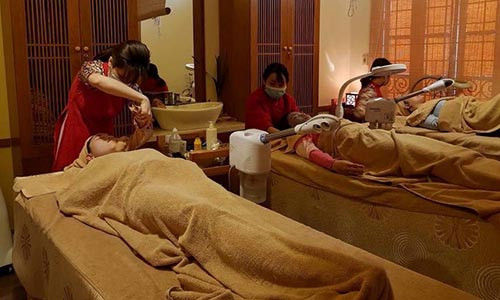 Dau tu mo spa: Tai san tich gop 5 nam mat sach, no them tien ty