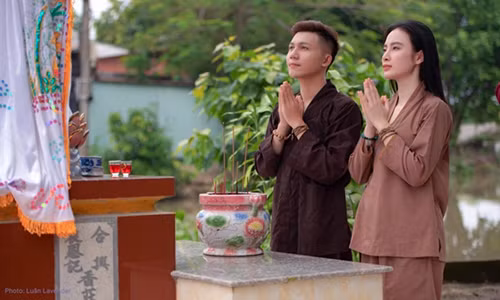 Angela Phuong Trinh bat ngo tiet lo muon di tu vi tram cam?