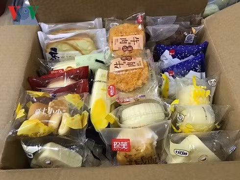 Bánh ngọt "nội địa Trung Quốc" có giá khoảng 170.000 - 200.000 đồng/thùng 1 kg.