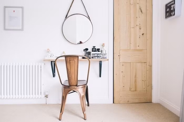 Góc làm việc tuyệt xinh dành riêng cho căn phòng có diện tích khiêm tốn.