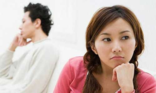 Vợ rơi nước mắt thì chồng sẽ mủi lòng và mọi chuyện đương nhiên sẽ dễ dàng giải quyết hơn - Ảnh Internet