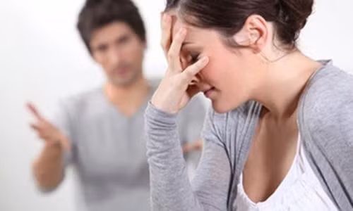 Bai hoc dang cay khi lam dung “con dao hai luoi” - doa ly hon