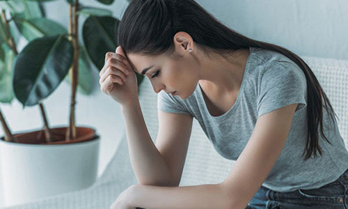 Sau buoi hop lop, chong bong dung chieu vo thuong con