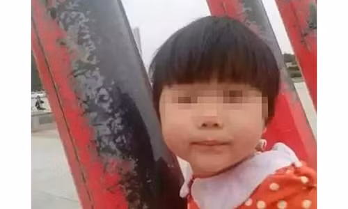 Bé Trương Dục Hàm vô tội đã không may tử vong vì đuối nước.