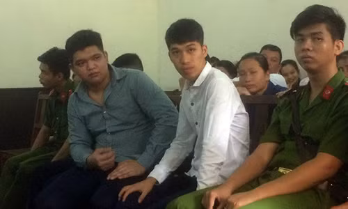 Hai bị cáo Trương Quang Linh và Nguyễn Hoài Thương tại phiên tòa.