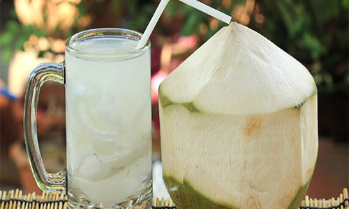 Giảm cân bằng nước dừa mang đến hiệu quả cao và an toàn đối với sức khỏe - Ảnh: Internet