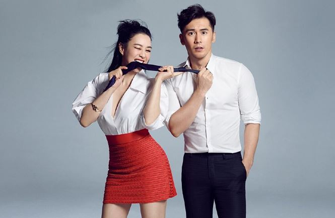 Mỹ nhân gốc Việt Chung Lệ Đề (Christy Chung) cũng gây sốc khi tổ chức đám cưới vào năm 2016 với trai trẻ Trương Luân Thạc kém cô 1 giáp. Đây là chồng thứ 3 của người đẹp, trước đó cô đã có 3 con gái riêng với chồng cũ.