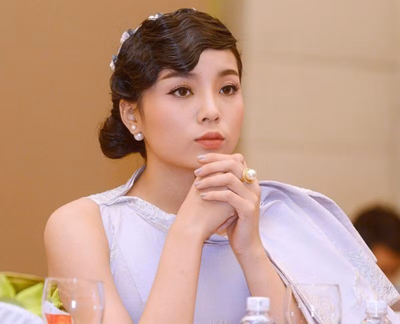 Kỳ Duyên từng gây xôn xao với tóc "mái tôn".