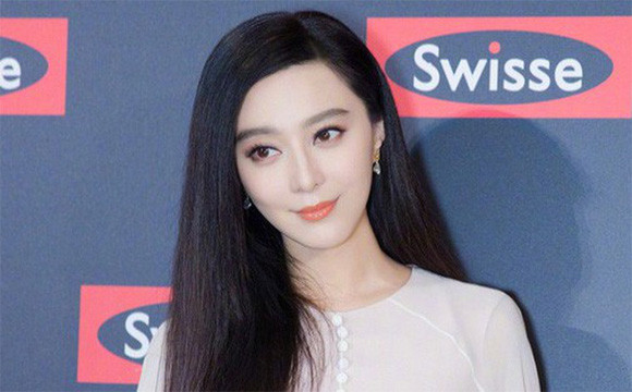 Nua doi lam Nu hoang giai tri, nay 