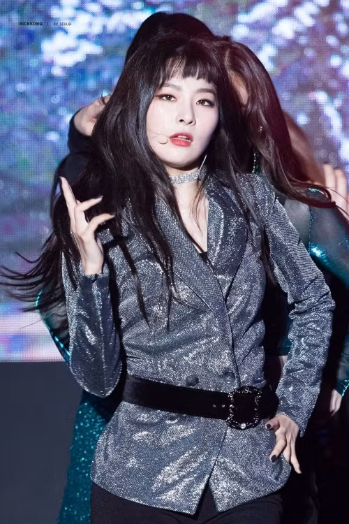 Không thua cô bạn cùng nhóm - Irene, Seulgi cũng ghi tên mình tại hạng 4.