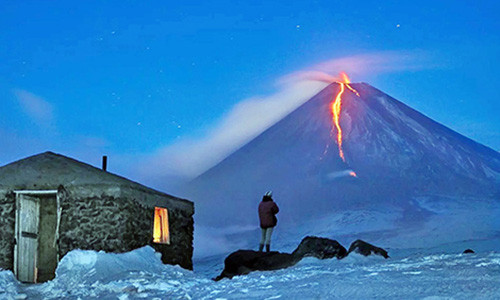 Hoạt động núi lửa tại Kamchatca, Nga.