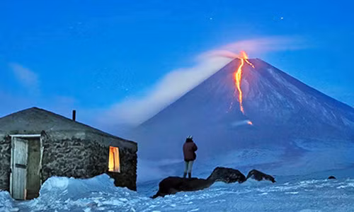 Hoạt động núi lửa tại Kamchatca, Nga.