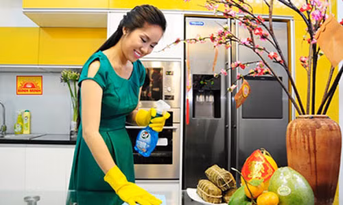 Nên huy động cả nhà cùng dọn dẹp đón Tết. Ảnh minh họa